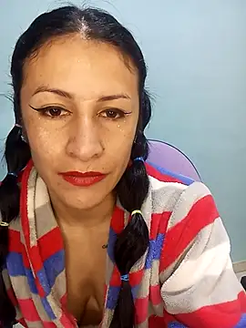 karinnahotdirty online show from 10/23/25, 08:51
