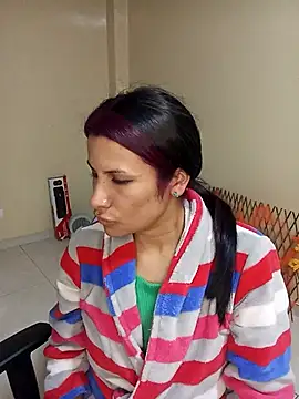 karinnahotdirty online show from 11/06/25, 08:54