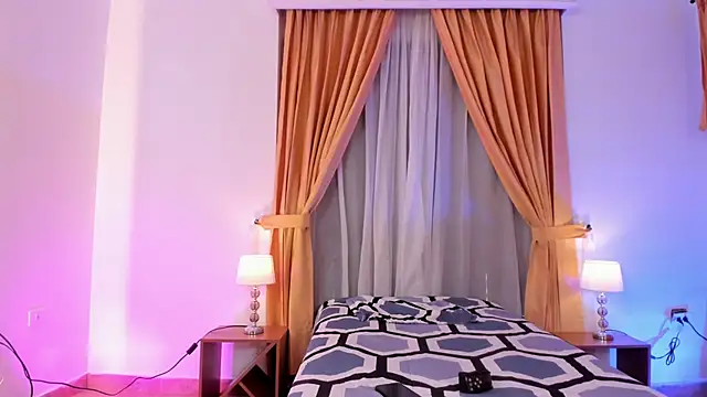 Cherry Castillo online show from 10/24/25, 01:07