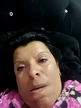 Hanna Kieran online show from 10/14/25, 12:33