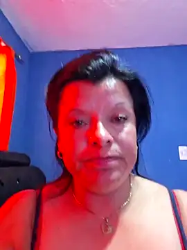 Hanna Kieran online show from 11/21/25, 07:23