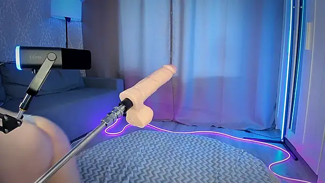 Juicy Vikki online show from 03/06/26, 10:45