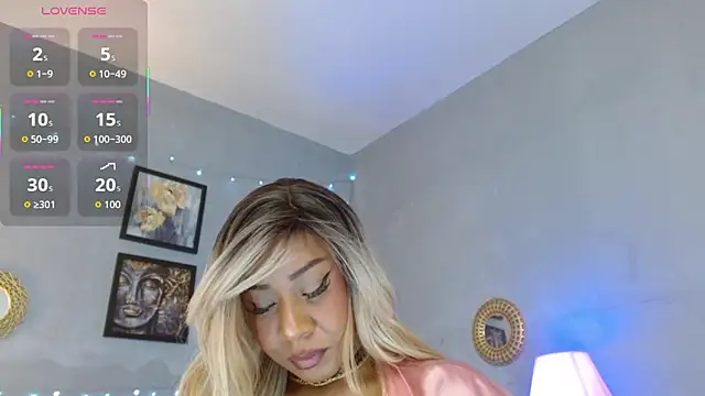 Snapshot of Corinndupontx chatting on 10/10/25, 05:06 Corinndupontx online show from 10/10/25, 05:06