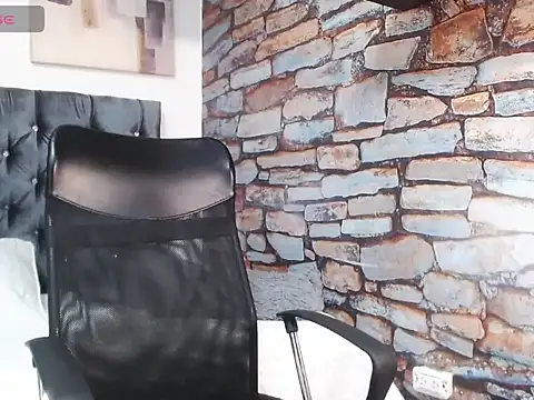 king falconer online show from 11/22/25, 09:36