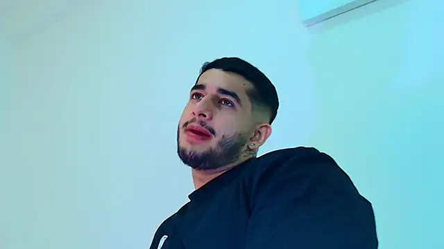 king falconer online show from 02/05/26, 06:18