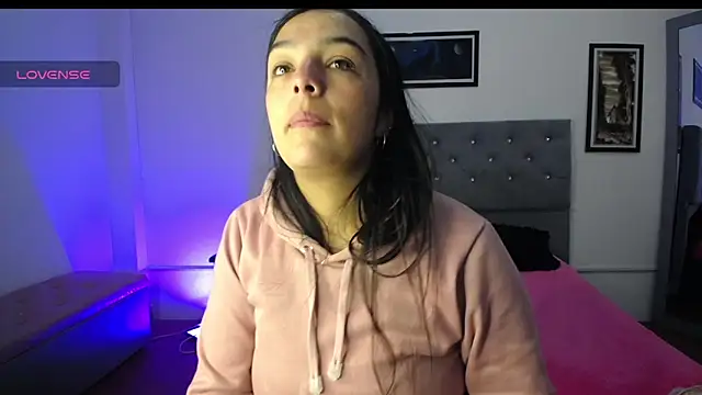 Esmeraldaa- online show from 09/11/25, 05:18