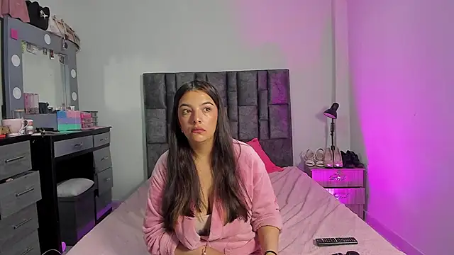 Esmeraldaa- online show from 01/12/26, 06:51