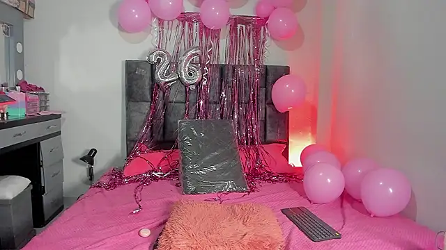 Esmeraldaa- online show from 02/12/26, 04:07