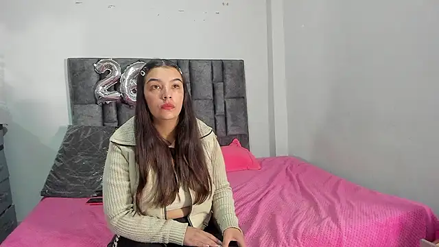 Esmeraldaa- online show from 03/21/26, 07:35