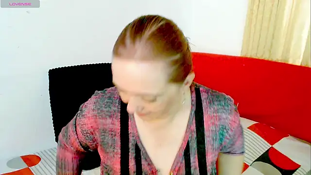 Kendraline1 online show from 04/09/26, 10:04