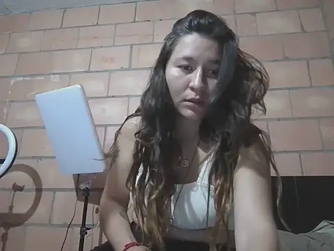 emilykresly online show from 11/15/25, 02:09