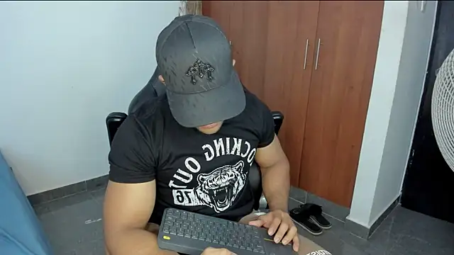 Evansdark1 online show from 04/14/26, 10:16