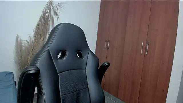 Evansdark1 online show from 05/27/26, 01:57