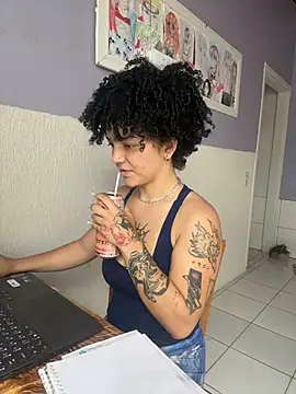 CamillyBlum online show from 11/19/25, 08:31