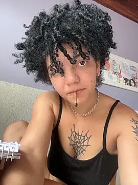 CamillyBlum online show from 11/20/25, 04:07