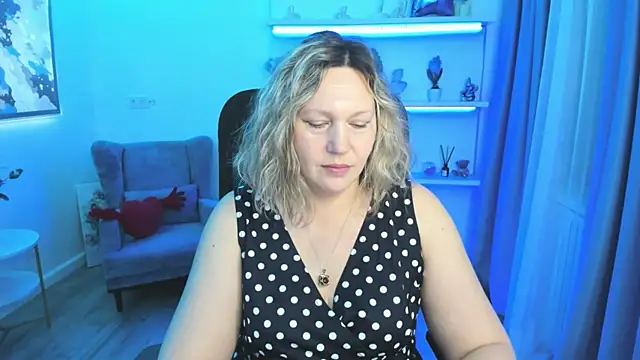 NinaStarle online show from 05/01/26, 04:28