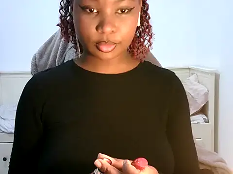 zoe215 online show from 05/15/26, 10:17