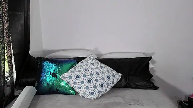 Londonttipton online show from 02/11/26, 07:41