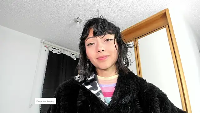 Snapshot of Londonttipton chatting on 04/18/26, 12:03 Londonttipton online show from 04/18/26, 12:03