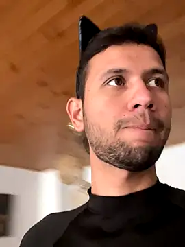 Michaell Spinelly online show from 10/31/25, 08:10