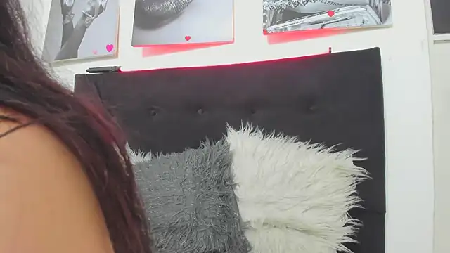 katherine blair online show from 04/08/26, 12:16