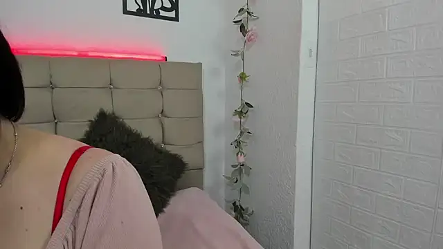 katherine blair online show from 04/20/26, 12:08