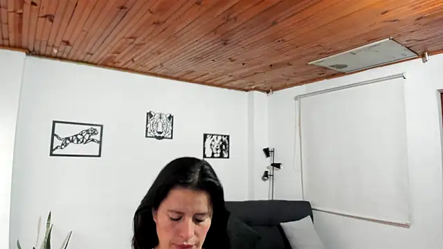 katherine blair online show from 05/20/26, 12:00