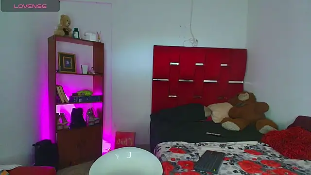 Snapshot of Camila_hot_ts chatting on 02/18/26, 03:41 Camila hot ts online show from 02/18/26, 03:41