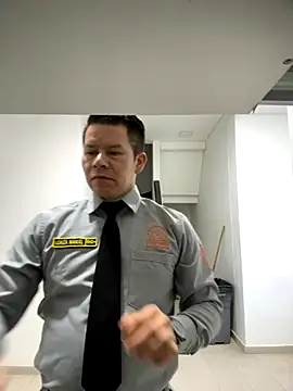 Manu0586 online show from 11/01/25, 11:23