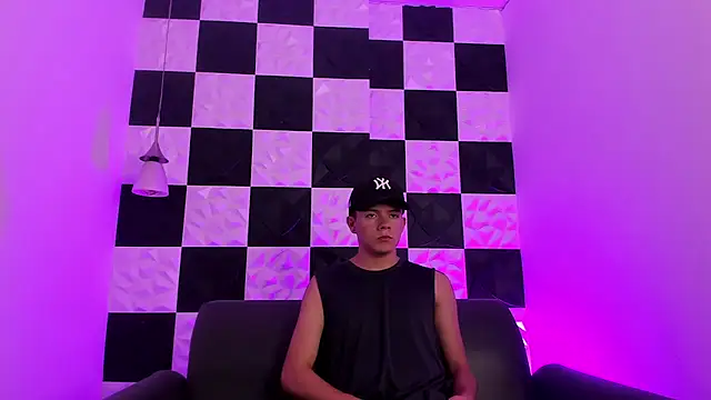 AndyFame1 online show from 10/07/25, 06:49