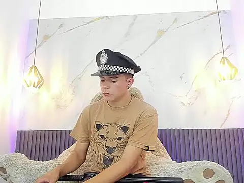 Snapshot of AndyFame1 chatting on 01/16/26, 06:23 AndyFame1 online show from 01/16/26, 06:23