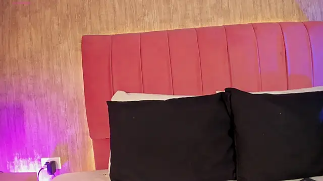 Kendra kobein online show from 03/12/26, 08:37