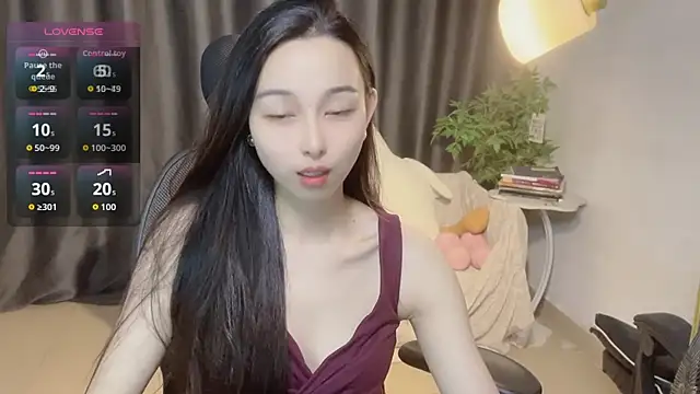 Yin-LL online show from 10/11/25, 04:38