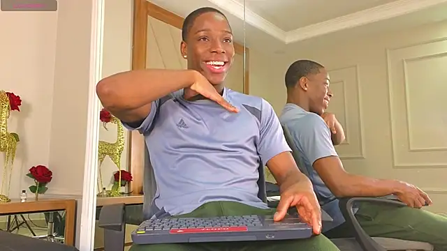 Snapshot of CharlesBrown_ chatting on 06/11/26, 01:42 CharlesBrown online show from 06/11/26, 01:42