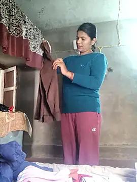 couple 71 online show from 01/13/26, 04:29