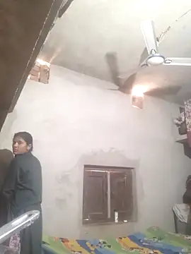 couple 71 online show from 02/12/26, 08:20