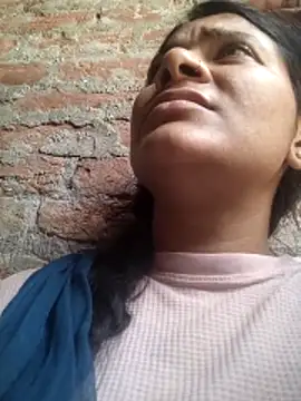 couple 71 online show from 04/23/26, 04:14