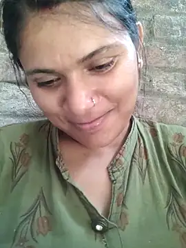 couple 71 online show from 04/25/26, 06:16