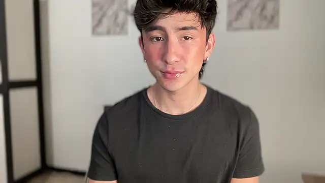 sweettaaron01 online show from 05/02/26, 12:15