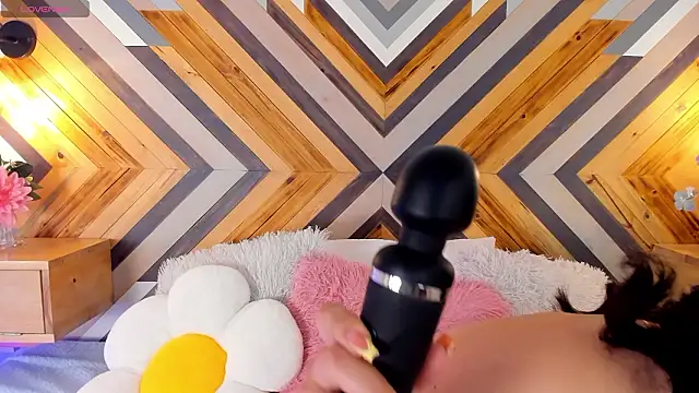 ZairaVanCleef online show from 01/16/26, 08:24