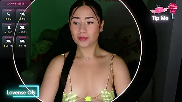 evelyn ch  online show from 11/27/25, 11:01