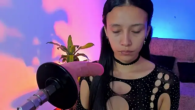 alicemoon   online show from 11/27/25, 10:28