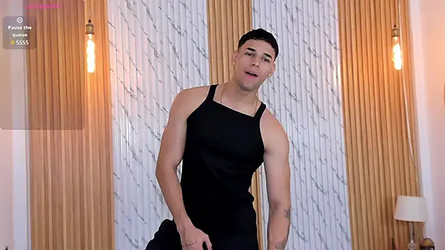 thomas walker0 online show from 10/10/25, 11:53