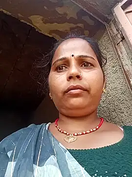 Snapshot of Cut_itri chatting on 09/10/25, 03:39 Cut itri online show from 09/10/25, 03:39