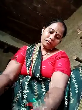 Snapshot of Cut_itri chatting on 09/11/25, 12:55 Cut itri online show from 09/11/25, 12:55