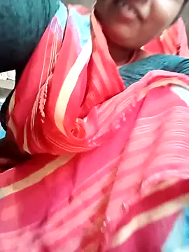 Snapshot of Cut_itri chatting on 09/12/25, 01:17 Cut itri online show from 09/12/25, 01:17