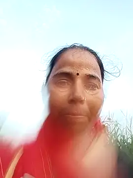 Snapshot of Cut_itri chatting on 09/16/25, 12:55 Cut itri online show from 09/16/25, 12:55