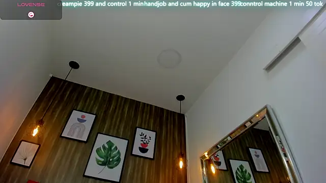 Emma HotLatina online show from 12/18/25, 06:03