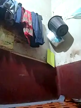 Snapshot of CatchingBouquet chatting on 09/30/25, 01:49 CatchingBouquet online show from 09/30/25, 01:49