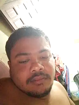 Snapshot of CatchingBouquet chatting on 10/05/25, 03:54 CatchingBouquet online show from 10/05/25, 03:54